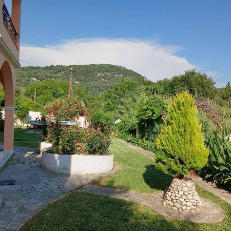 Pool Villa Grigoris Aspiotades Exterior foto