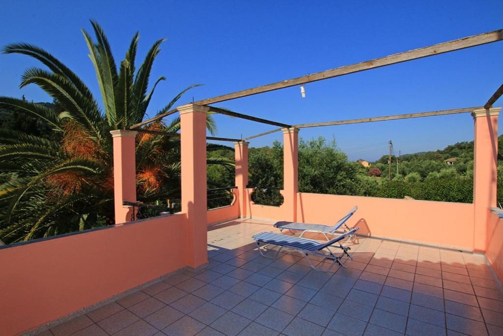 Pool Villa Grigoris Aspiotades Exterior foto