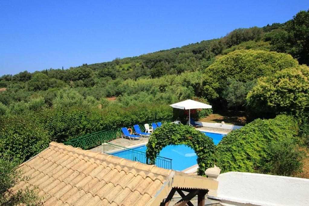 Pool Villa Grigoris Aspiotades Exterior foto