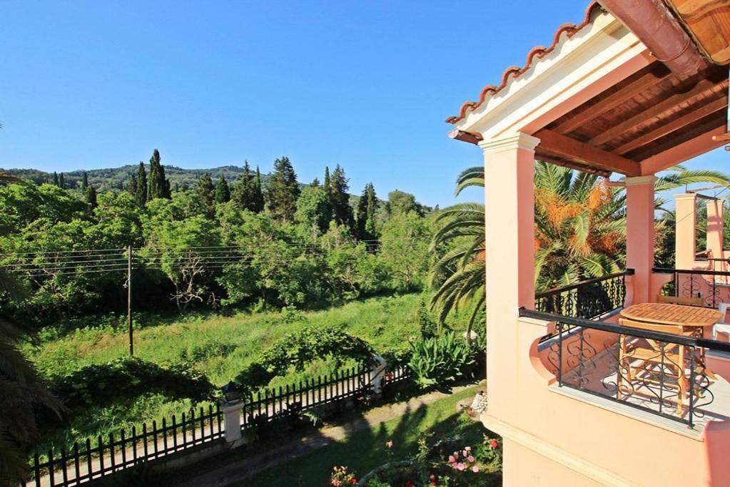 Pool Villa Grigoris Aspiotades Exterior foto
